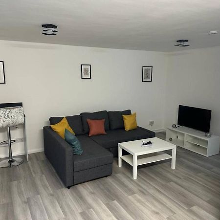 Stylish Apartment At Carlton Grove London Ngoại thất bức ảnh
