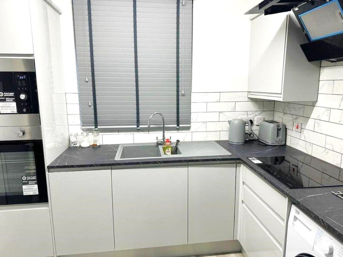 Stylish Apartment At Carlton Grove London Ngoại thất bức ảnh